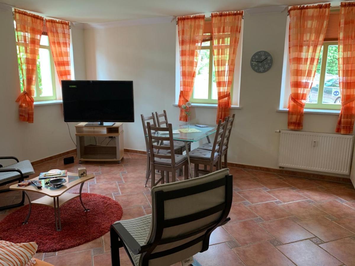 Ferienwohnung Am Schloss Rochlitz Exteriör bild